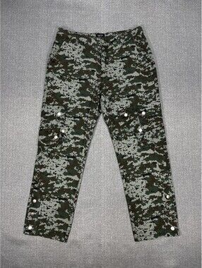 BoohooMAN Digital Camo Cargo Pants Men’s 34x28 Snap Leg Tactical Utility